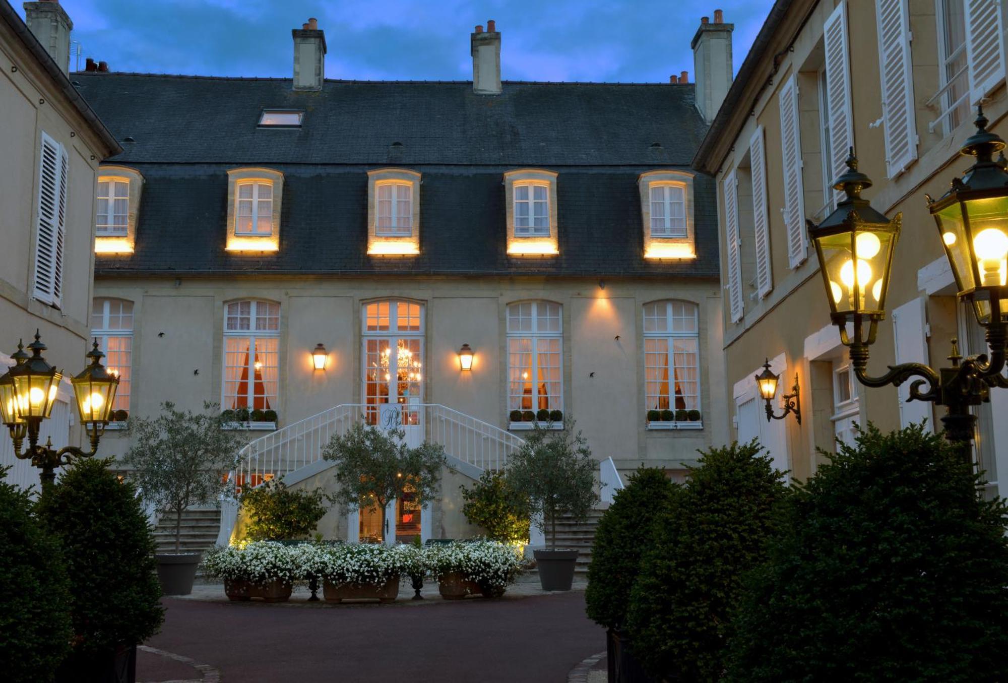 Hotel D'Argouges Байе Экстерьер фото